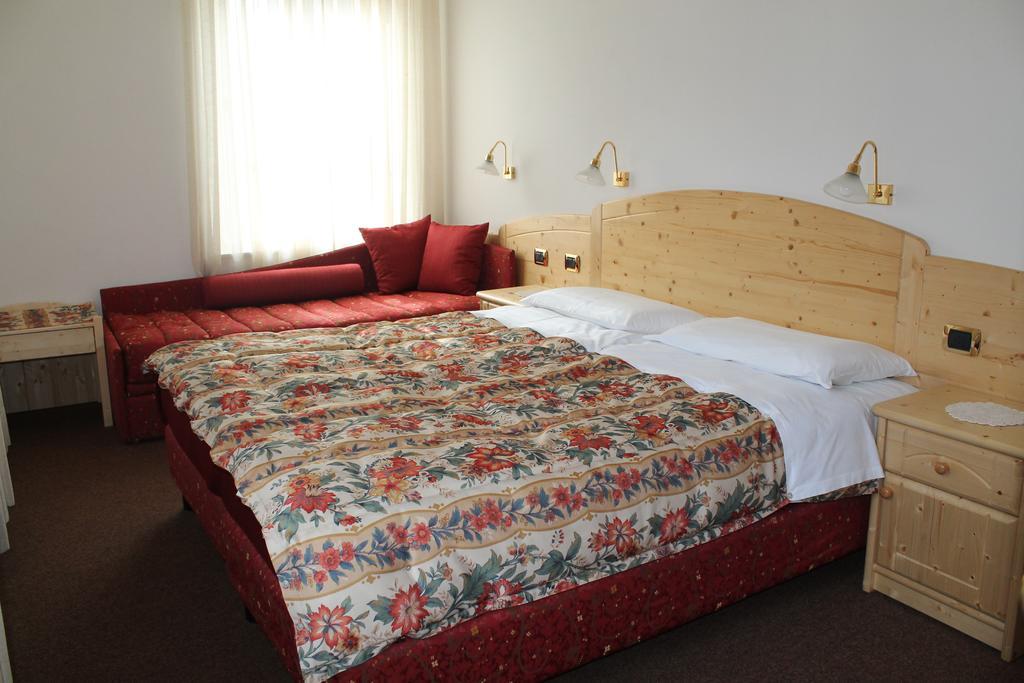 Albergo Trentino Moena Ruang foto