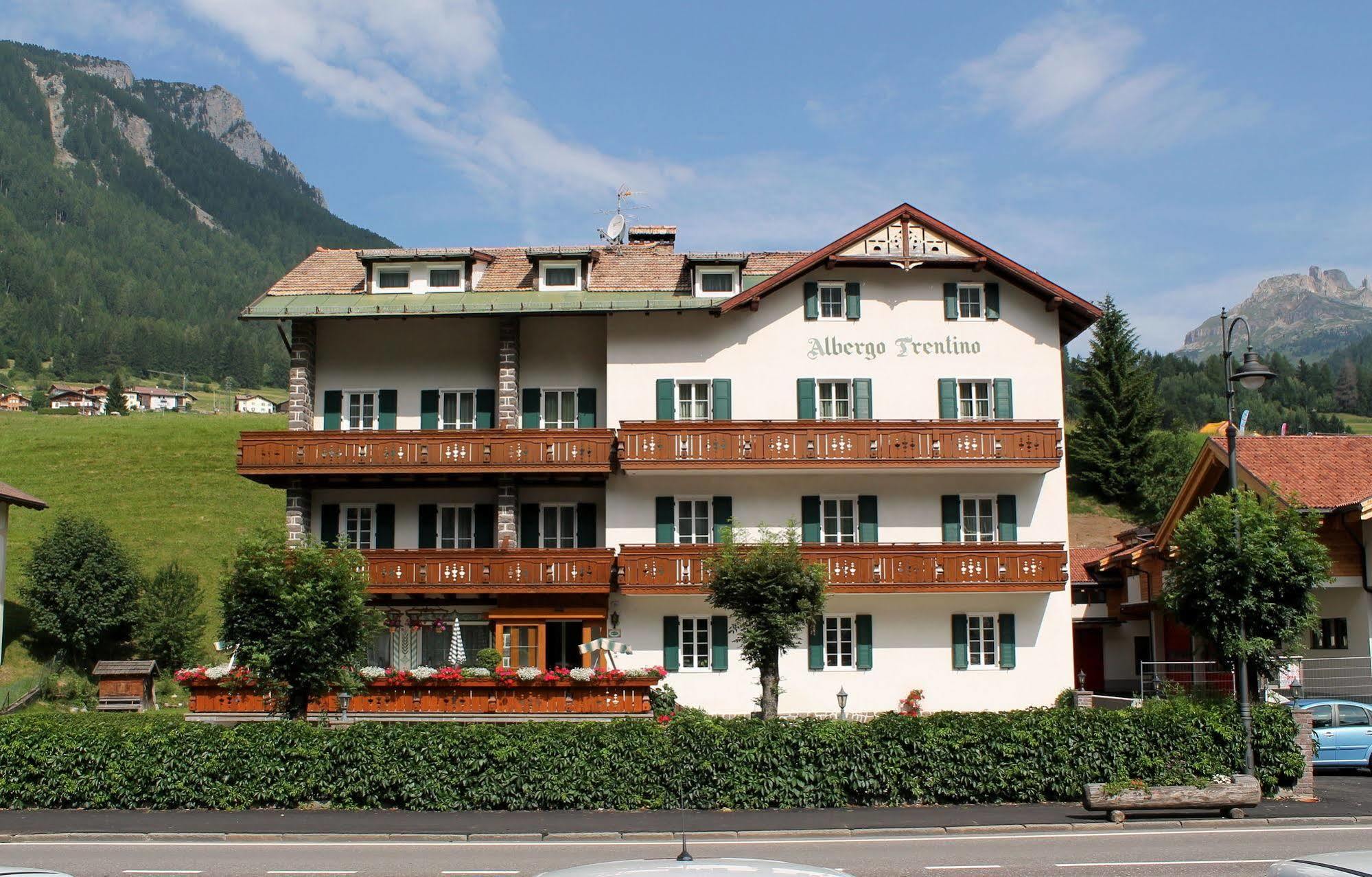 Albergo Trentino Moena Bagian luar foto