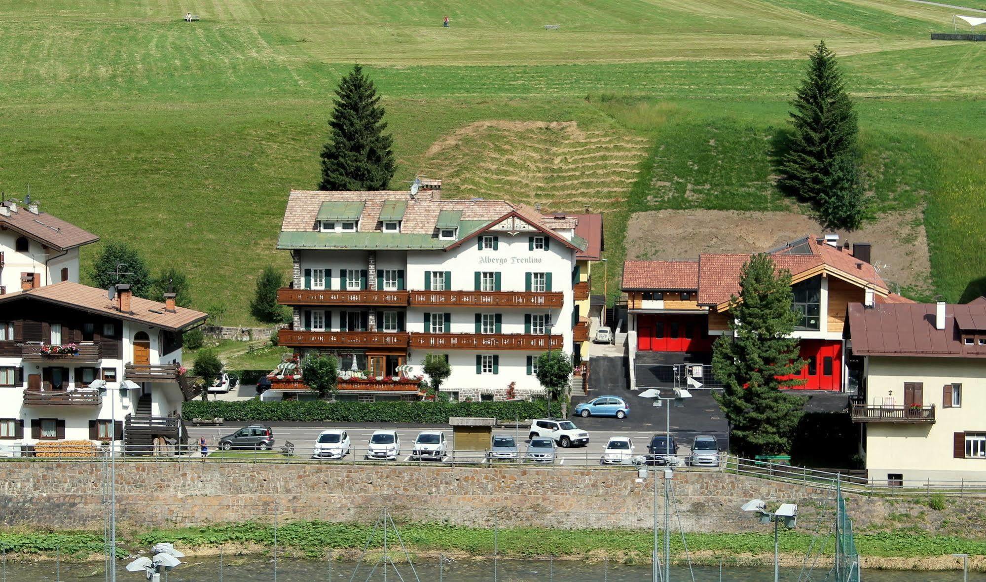 Albergo Trentino Moena Bagian luar foto