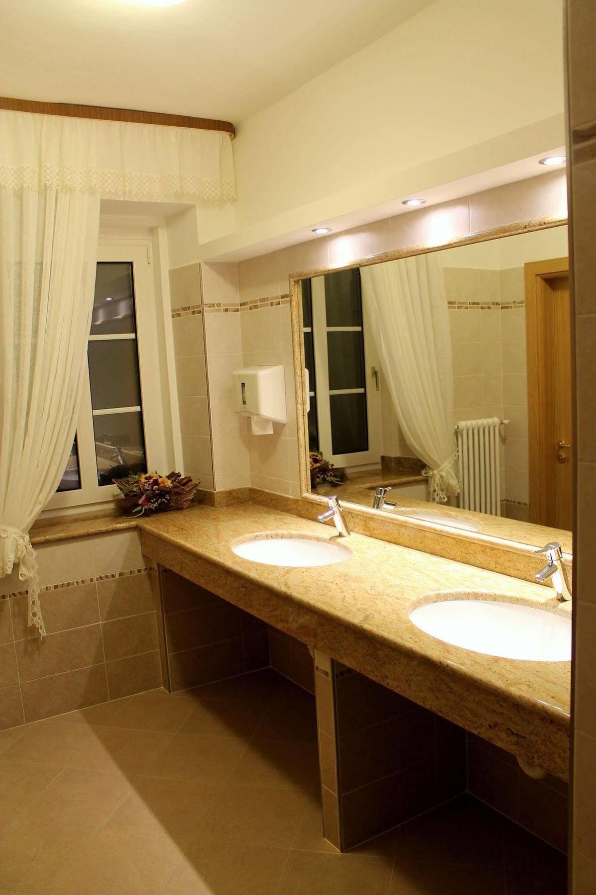 Albergo Trentino Moena Bagian luar foto